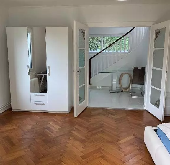 Majatalo Rooms In The Villa Near The Airport, Share Bathroom And Share Kitchen