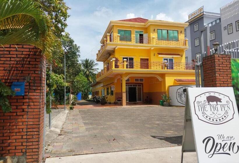 The Pig Pen Hostel & Bbq