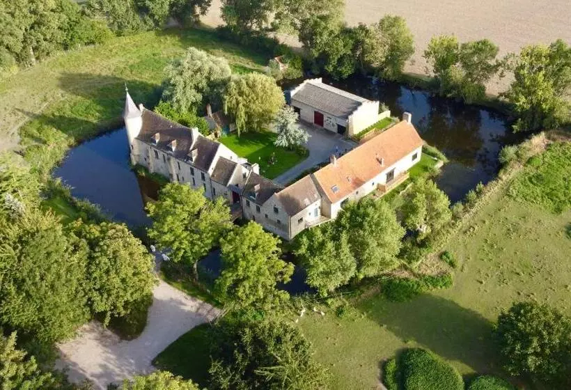 Aamiaismajoitus (B&B) Château Le Withof