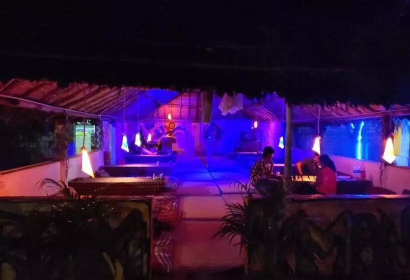 ベッドアンドブレックファースト Hampi Mango Villa
