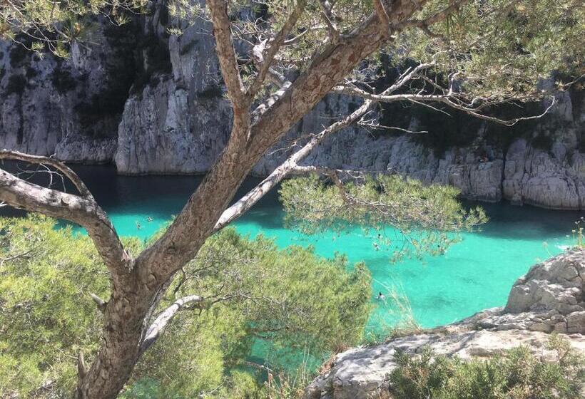 تختخواب و صبحانه Le Patio Aux Oiseaux