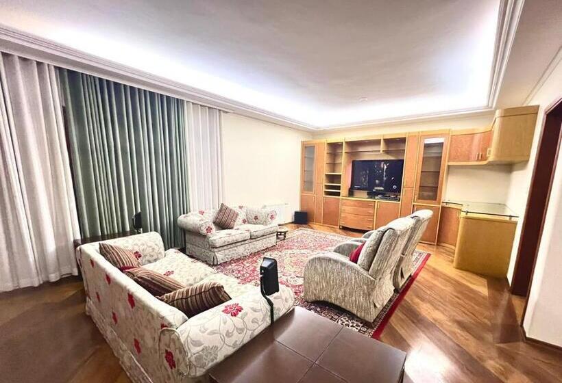 تختخواب و صبحانه Recanto Ninho Verde Village