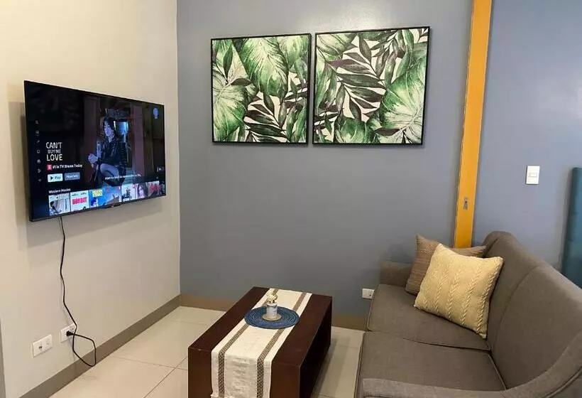 Executive Suite In Bonifacio Global City