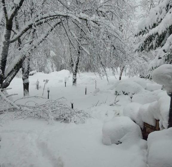 Hotel хотел планински рай