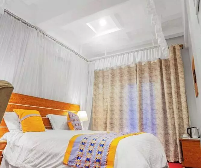 هتل Ambrosia Heights Entebbe