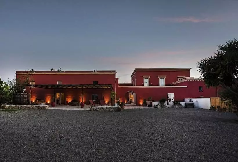 هتل Antica Masseria Le Monache