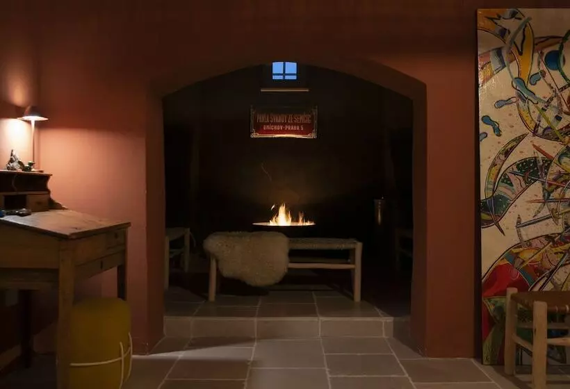 هتل Antica Masseria Le Monache