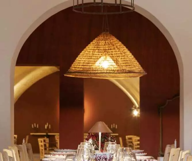 هتل Antica Masseria Le Monache