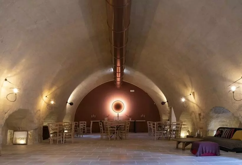 هتل Antica Masseria Le Monache