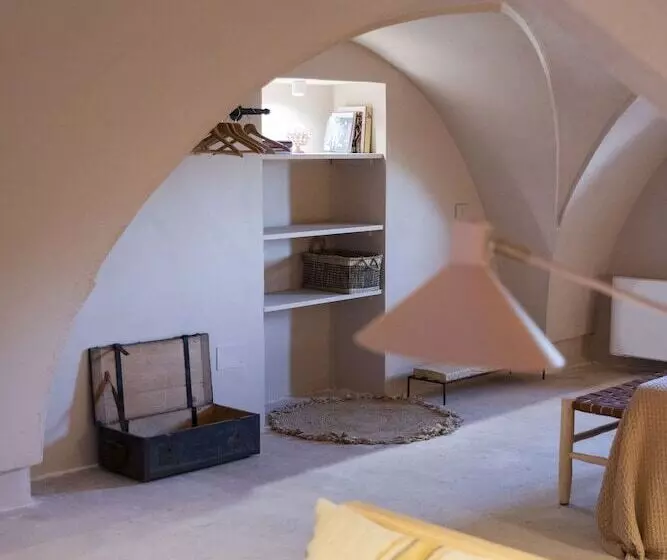 هتل Antica Masseria Le Monache