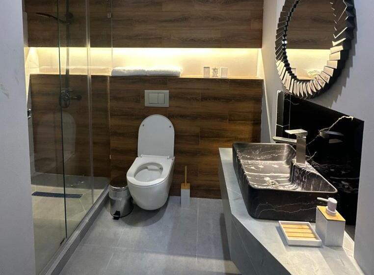 هتل Atyrau Avenue