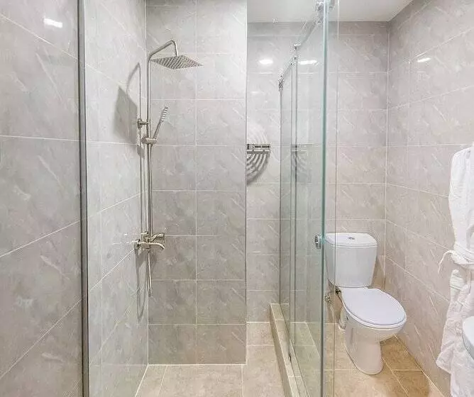 هتل Dzvel Ubanshi