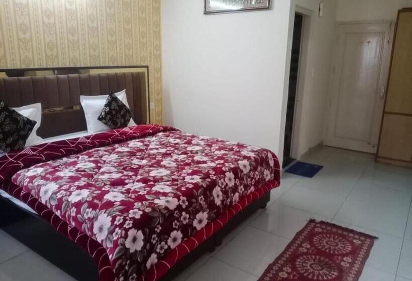 Hotel Himalayan Guest House, Solan