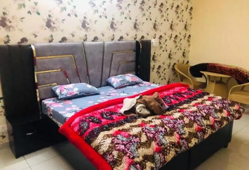 ホテル Himalayan Guest House, Solan