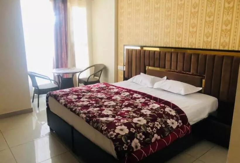 ホテル Himalayan Guest House, Solan