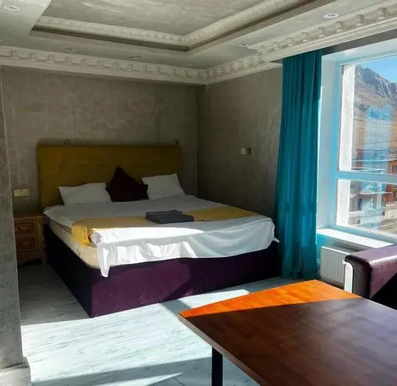 Hotel N&g