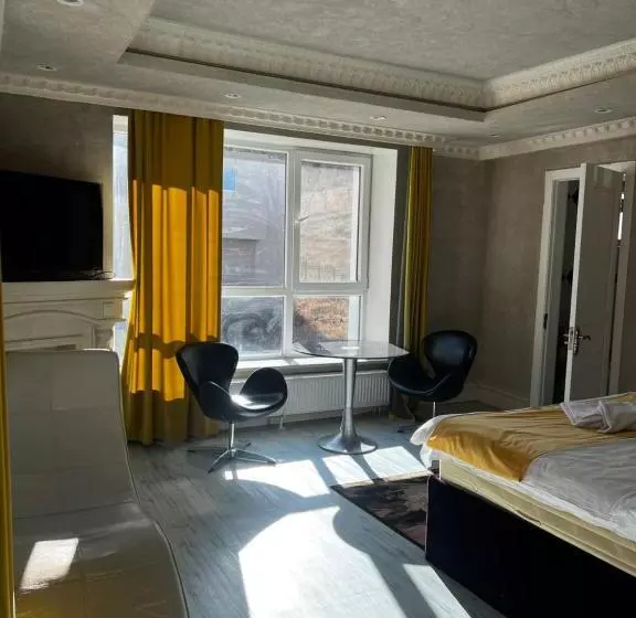 Hotel N&g