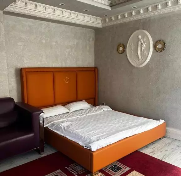 Hotel N&g
