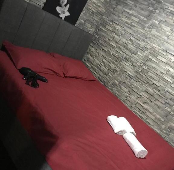 ホテル Nirvana Bungalov