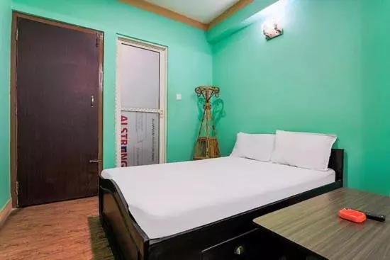 هتل Raghavi Place