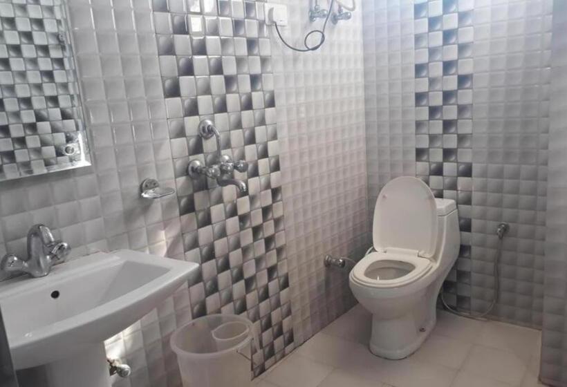 Hotel Rajmahal, Rudrapur