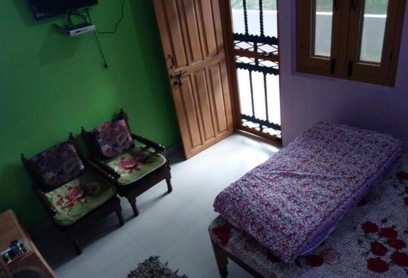 Hotel Rajmahal, Rudrapur