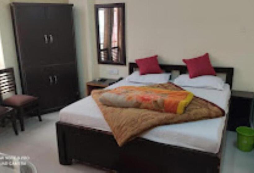 Hotel Rajmahal, Rudrapur