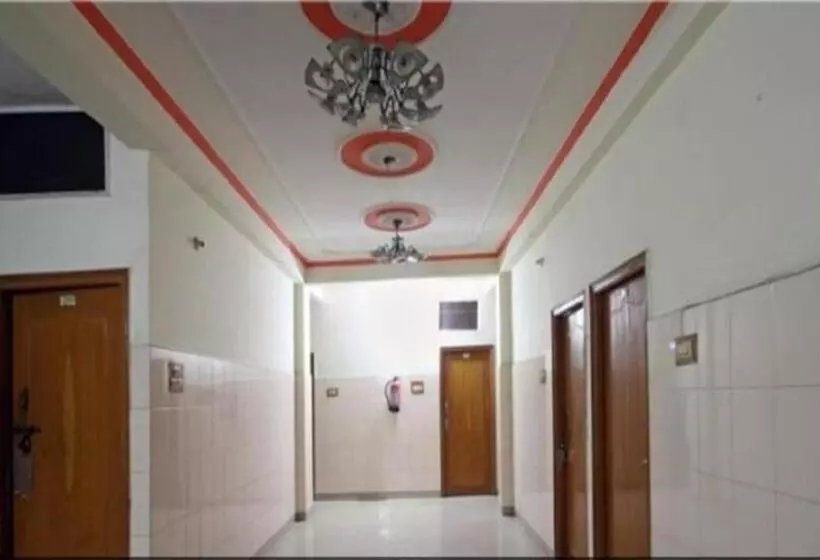 ホテル Rajmahal, Rudrapur