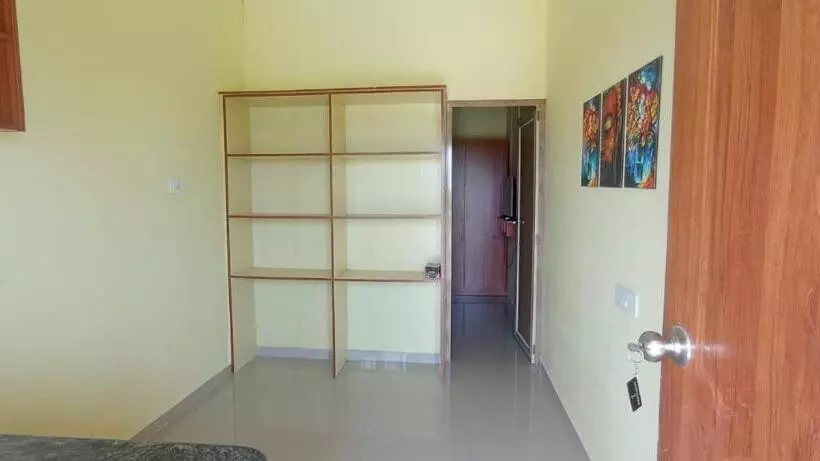 هتل Surathi Enclave