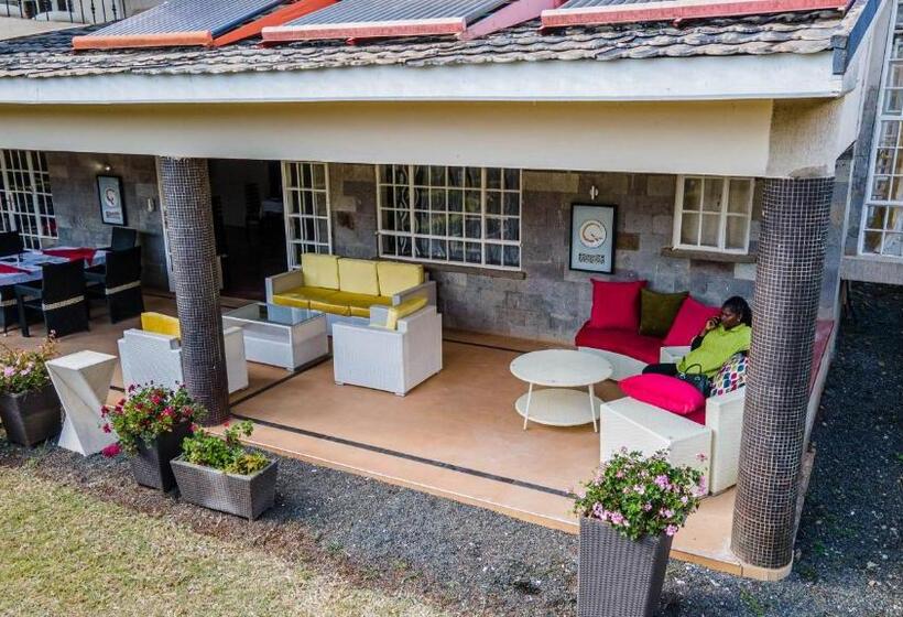 هتل The Blixen Resort & Spa