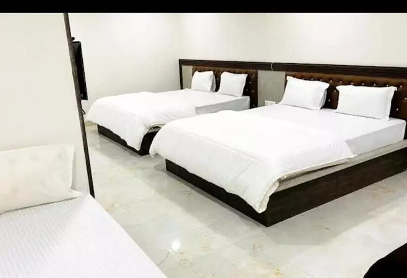 ホテル Trishul Luxury Sangareddy