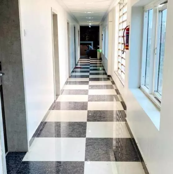 ホテル Trishul Luxury Sangareddy