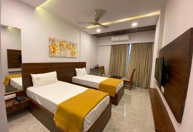 בית מלון כפרי Swaraj