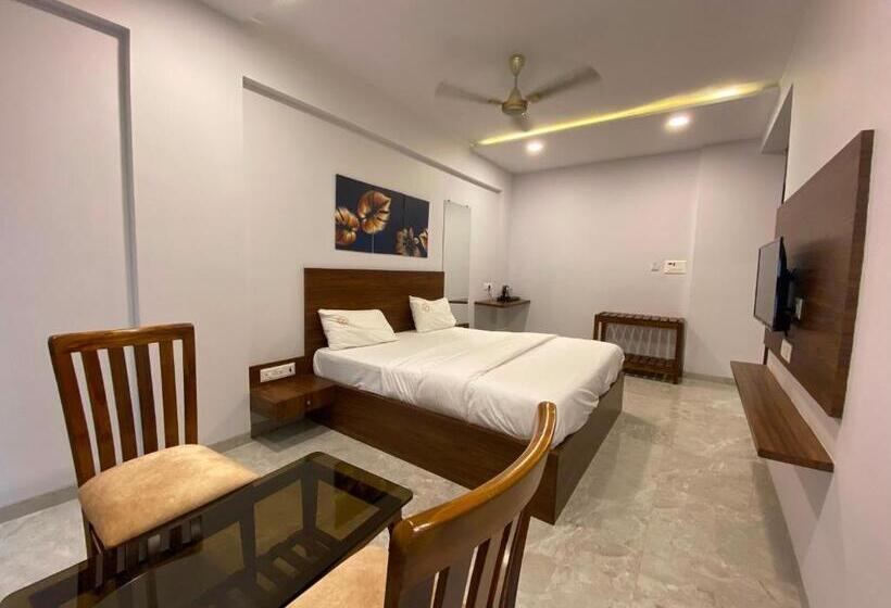 בית מלון כפרי Swaraj