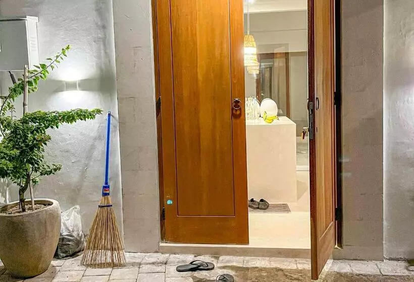 ペンション Arti By Umah   Pererenan