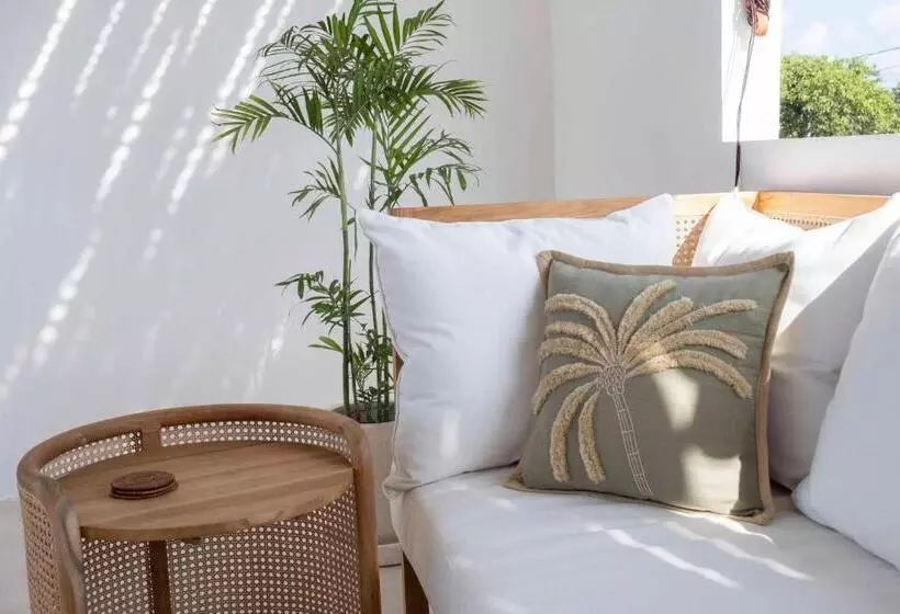 ペンション Arti By Umah   Pererenan