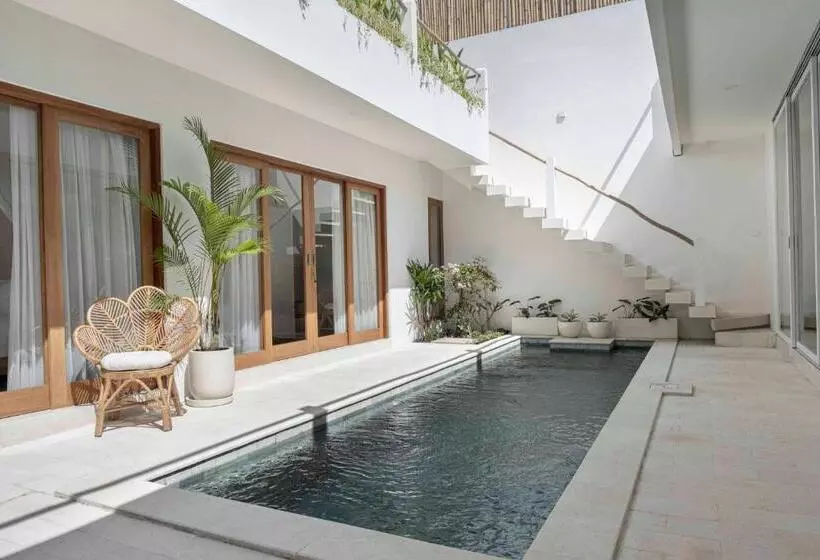 ペンション Arti By Umah   Pererenan