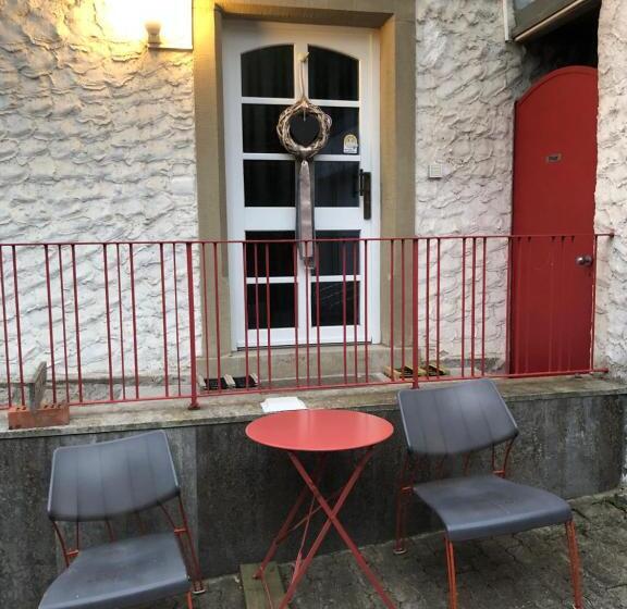 פנסיון Blaues Zimmer Mit Grossem Balkon & Bad Nur 16 Km Nach Würzburg!