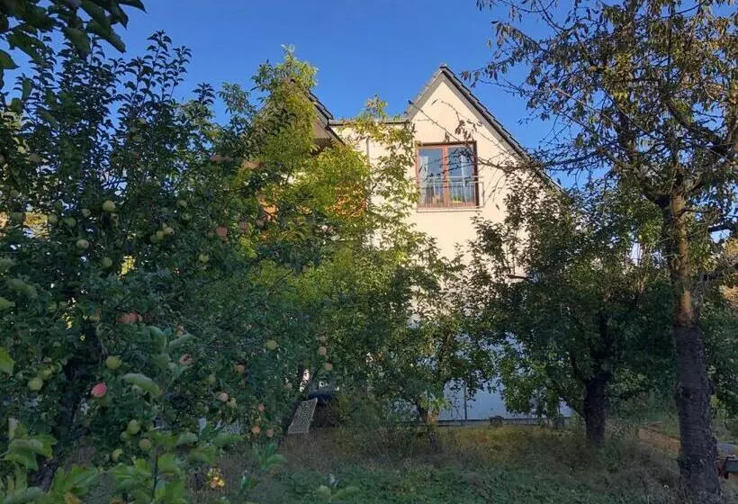 Majatalo Blaues Zimmer Mit Grossem Balkon & Bad Nur 16 Km Nach Würzburg!