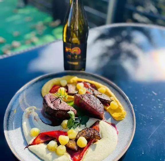 Majatalo Hillden Lodge &restaurant