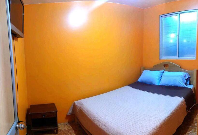 پانسیون Hostal Arica 2