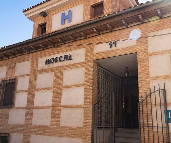 膳宿费 Hostal Corper Navalcarnero