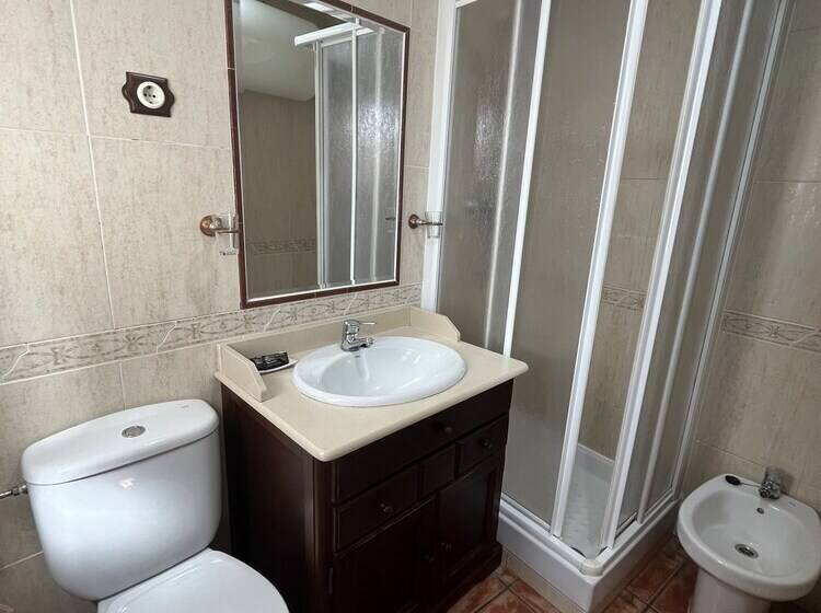 膳宿费 Hostal Corper Navalcarnero