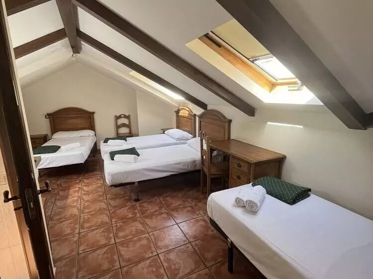 Majatalo Hostal Corper Navalcarnero