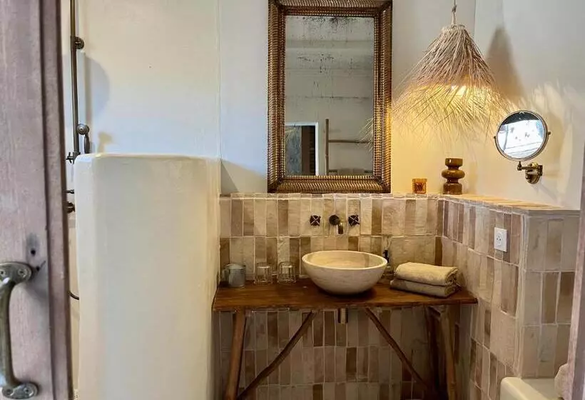 Majatalo Les Terrasses De Bélarga   Maison D Hôtes   Piscine Et Jacuzzi