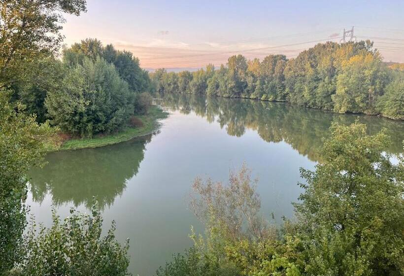 Пансион Les Terrasses De Bélarga Maison D Hôtes Piscine Et Jacuzzi