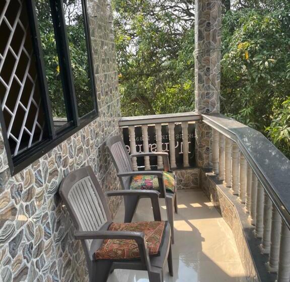 پانسیون No Name Guesthouse