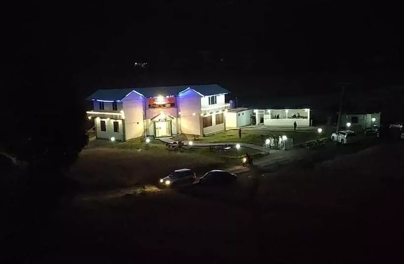 River Dine Hotel & Restaurant