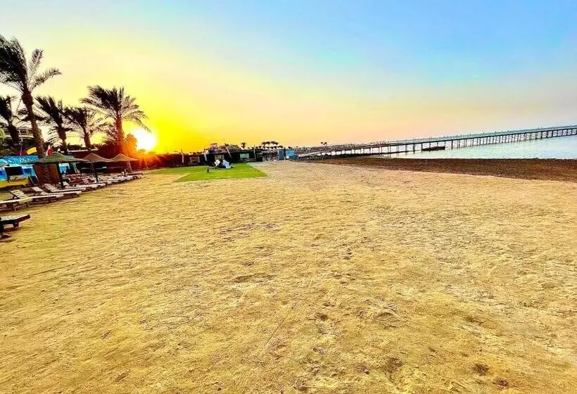 Top Floor Premier View Chalet In Red Sea Hurghada