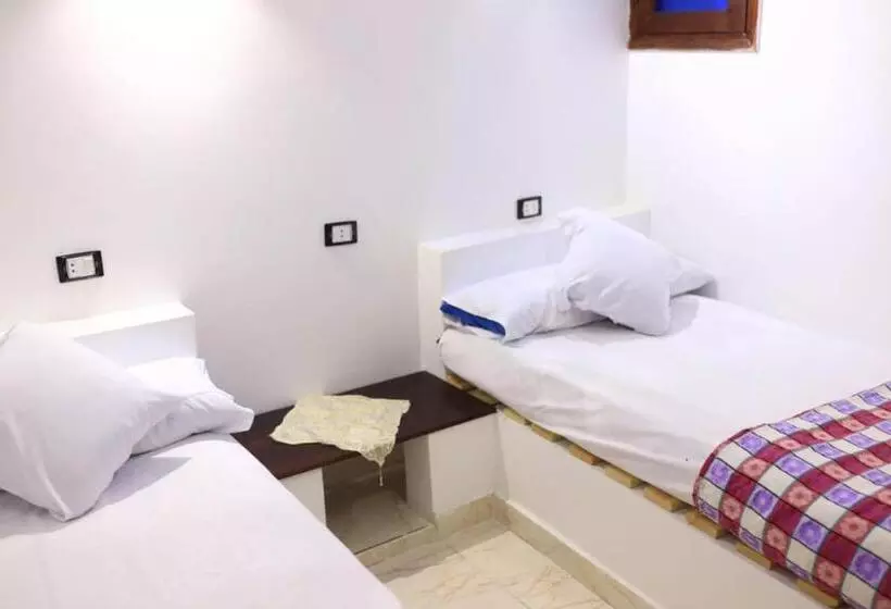 هاستل Magic Place Luxor